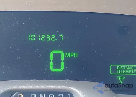 2004 Mercury Grand Marquis Ls from USA, damaged, VIN 2MEHM75W04X604523